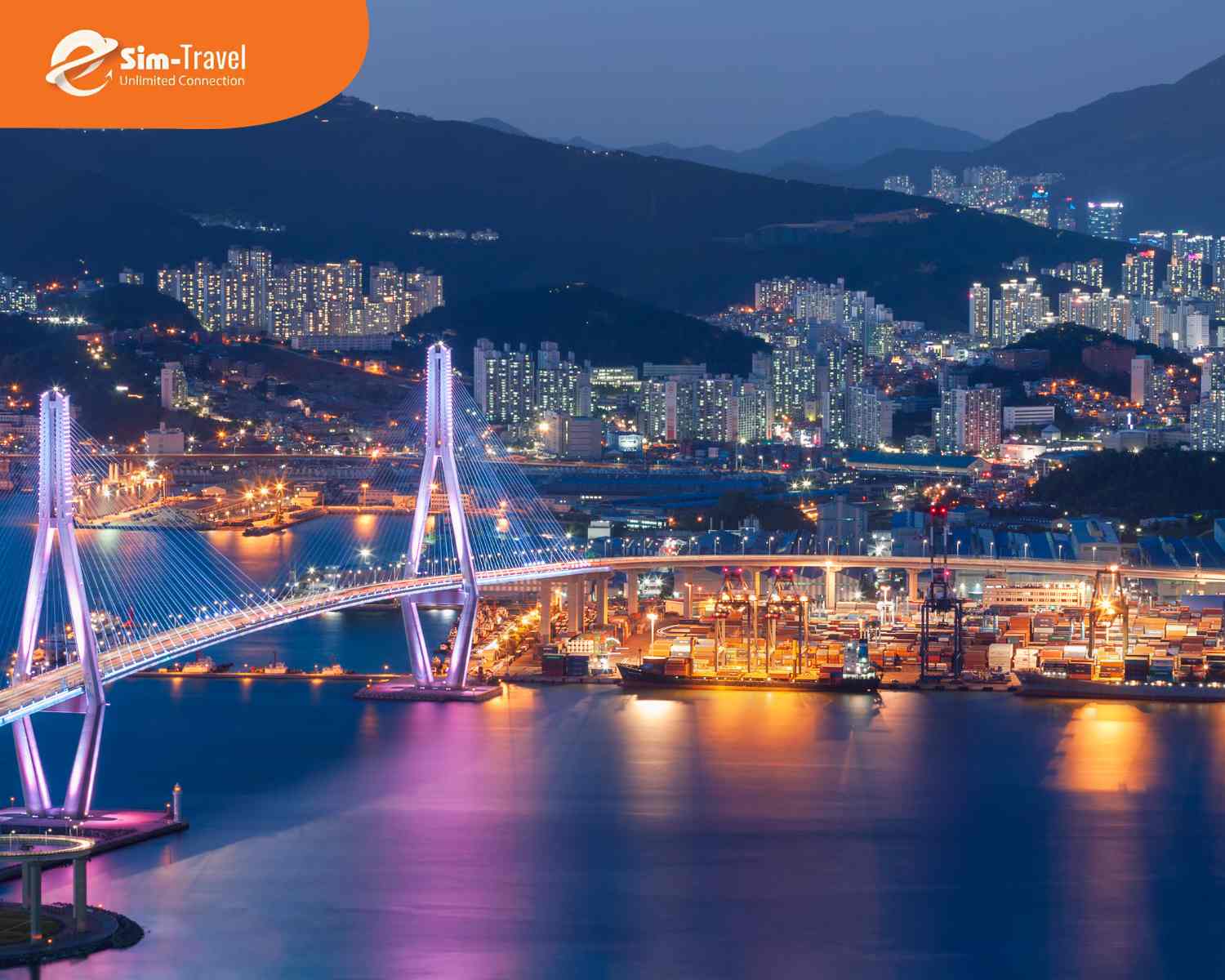 Cầu Gwangan rực rỡ ánh đèn tạo nên một trong những khung cảnh đẹp nhất Busan.