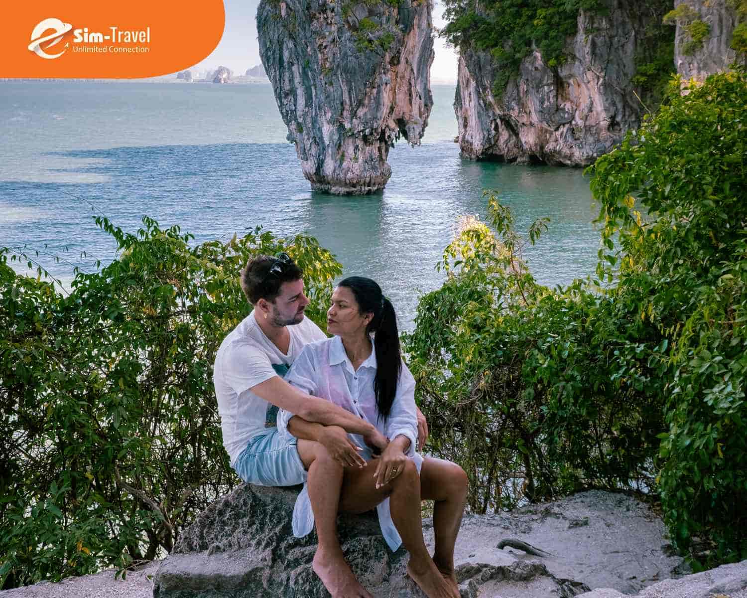 Du kh&aacute;ch n&ecirc;n t&igrave;m hiểu kỹ ch&iacute;nh s&aacute;ch hỗ trợ trước khi đăng k&yacute; tour.&nbsp;