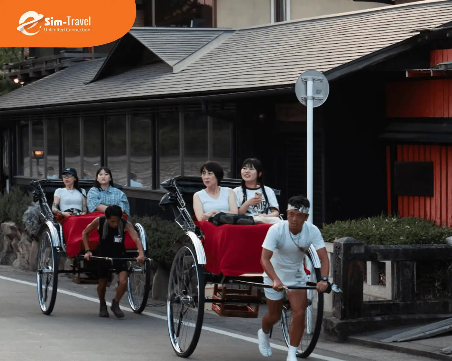 Ưu tiên các kiểu dáng áo thun gọn gàng, chất liệu thoáng khí cho mùa hè