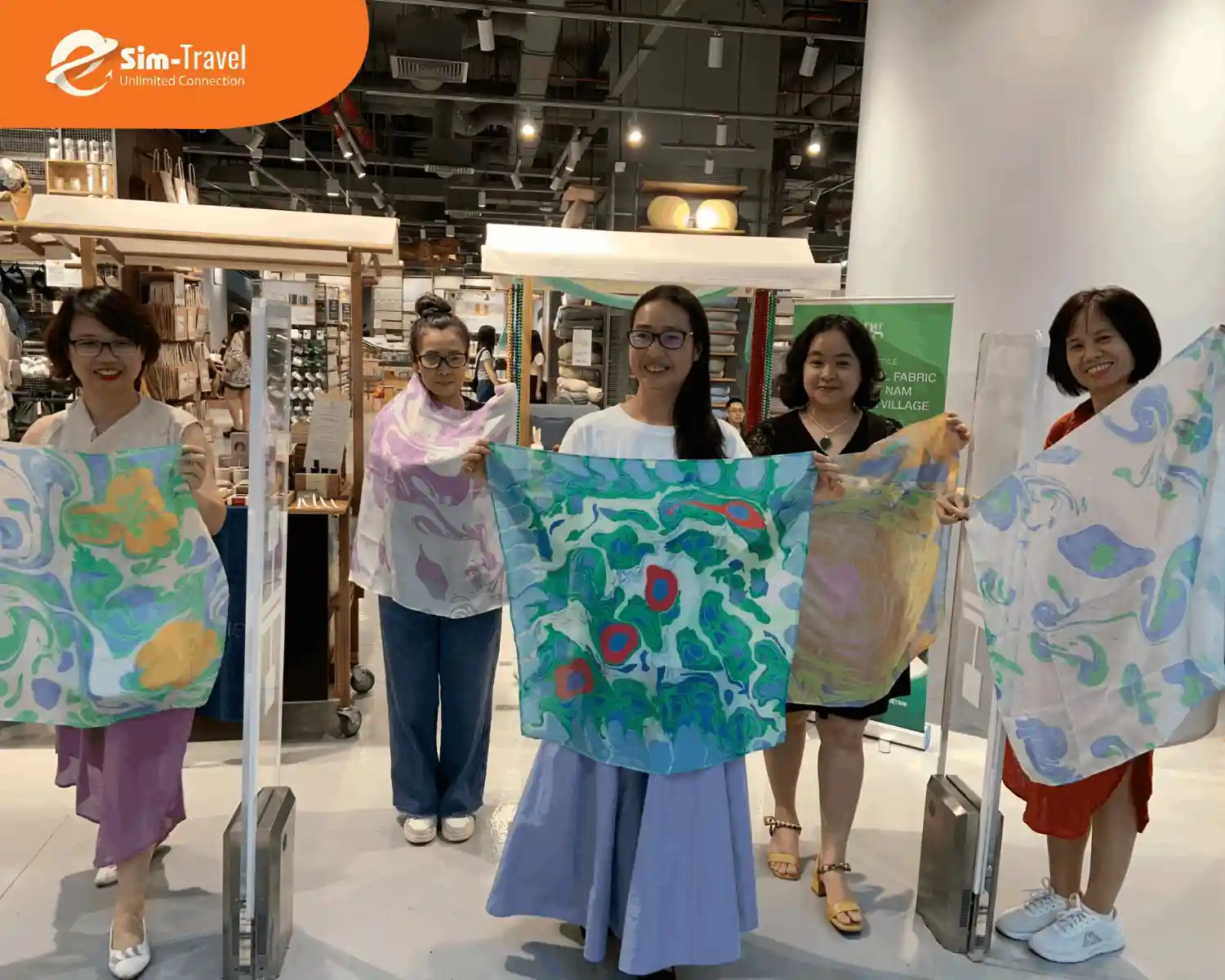 Trải nghiệm tự tay làm quà tặng mang dấu ấn riêng biệt