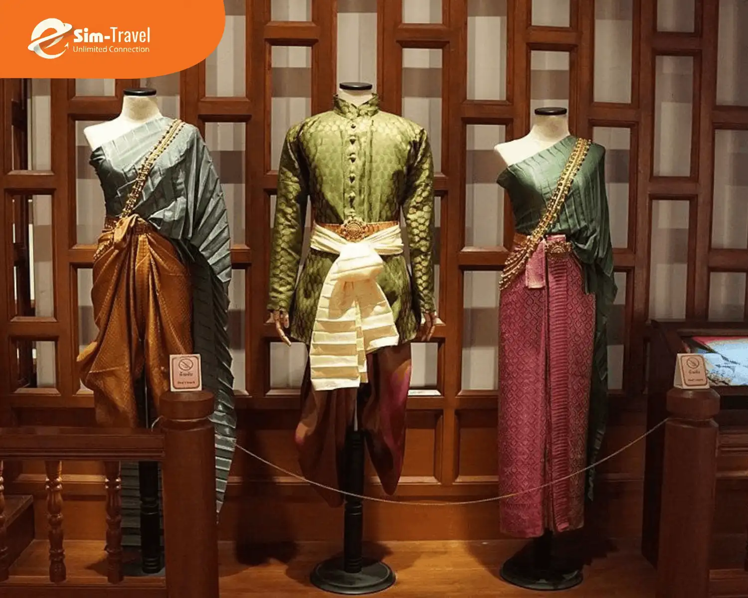 Trang phục truyền thống Thái Lan mang màu sắc riêng