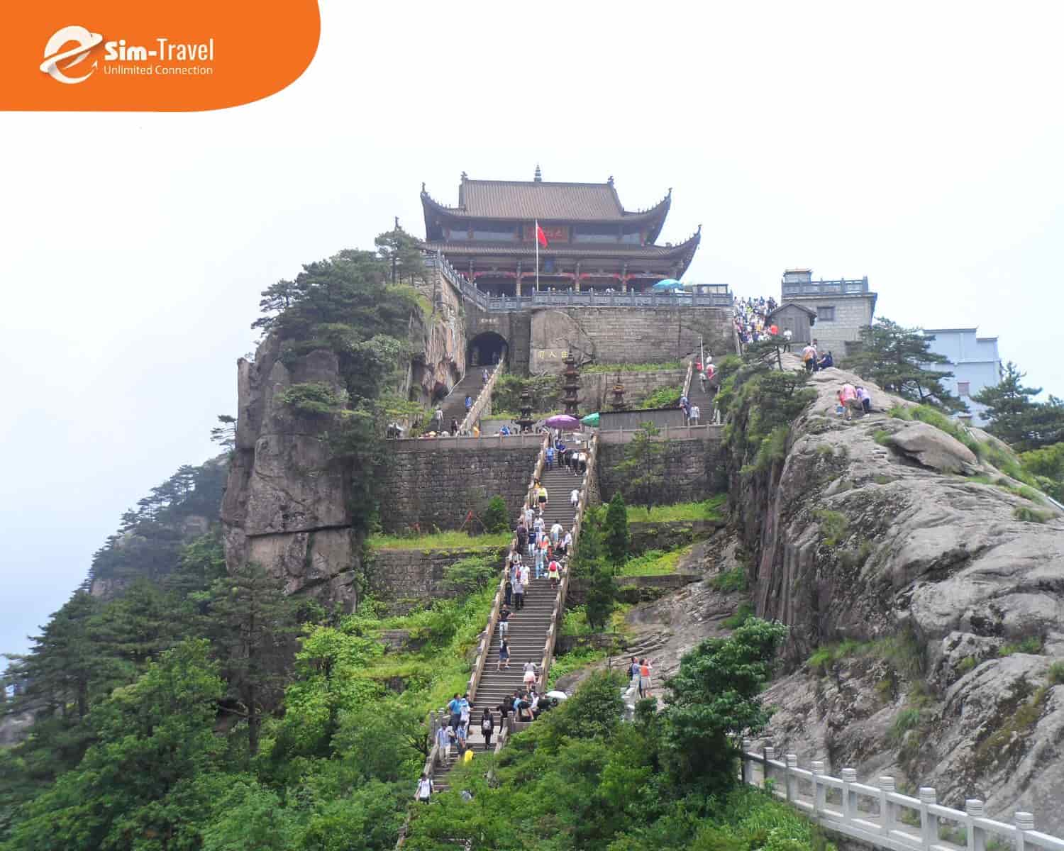 Cửu Hoa Sơn - Ngọn núi thiêng thanh tịnh là trung tâm Phật giáo Trung Quốc