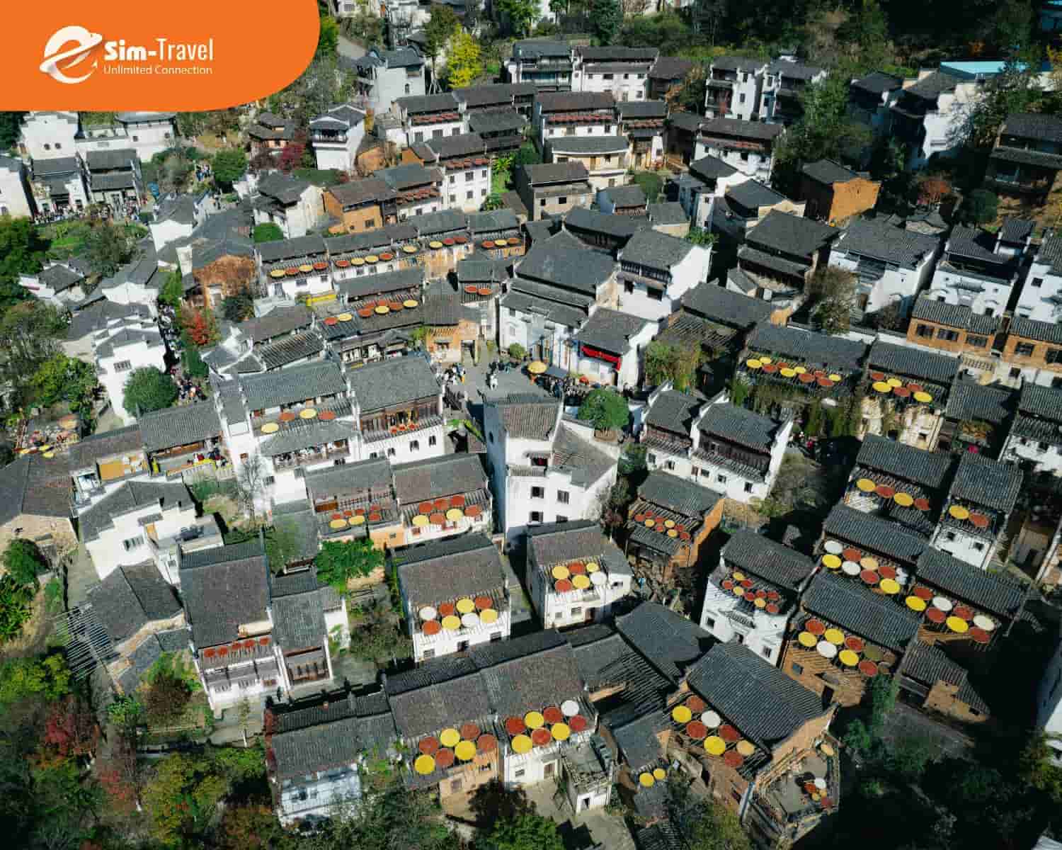 Ghé thăm làng cổ ở An Huy thưởng trà và cảm nhận nhịp sống chậm rãi tạo cảm giác thư thái cho du khách