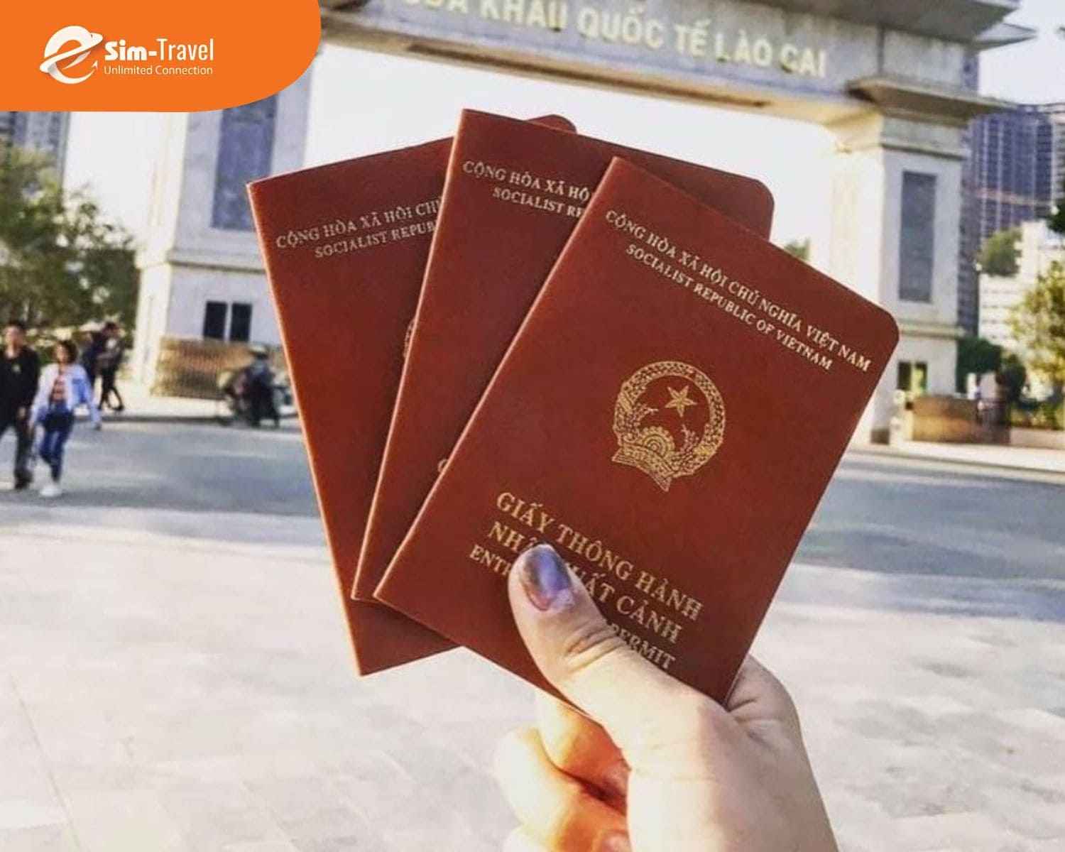 Sổ th&ocirc;ng h&agrave;nh l&agrave; giấy tờ cần thiết để du kh&aacute;ch sang Đ&ocirc;ng Hưng Trung Quốc
