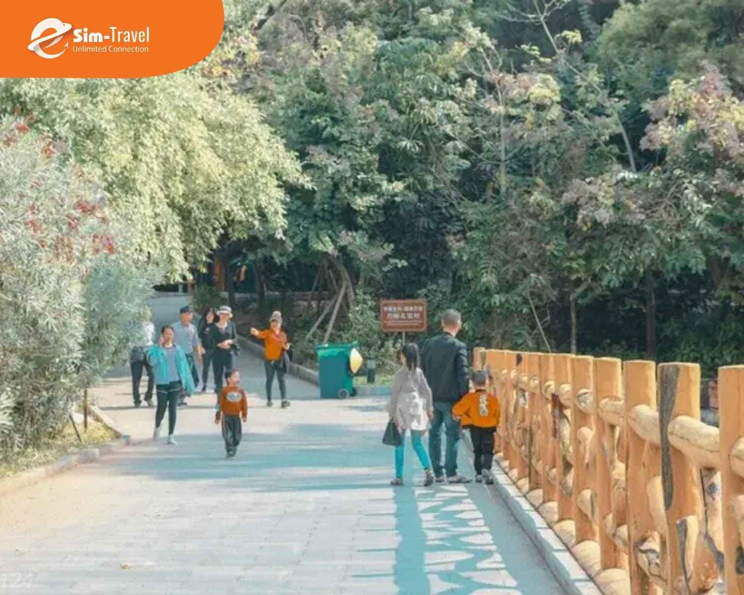 C&ocirc;ng vi&ecirc;n hữu nghị Trung &ndash; Việt nổi bật với kh&ocirc;ng gian xanh v&agrave; nhiều c&ocirc;ng tr&igrave;nh kiến tr&uacute;c đặc sắc