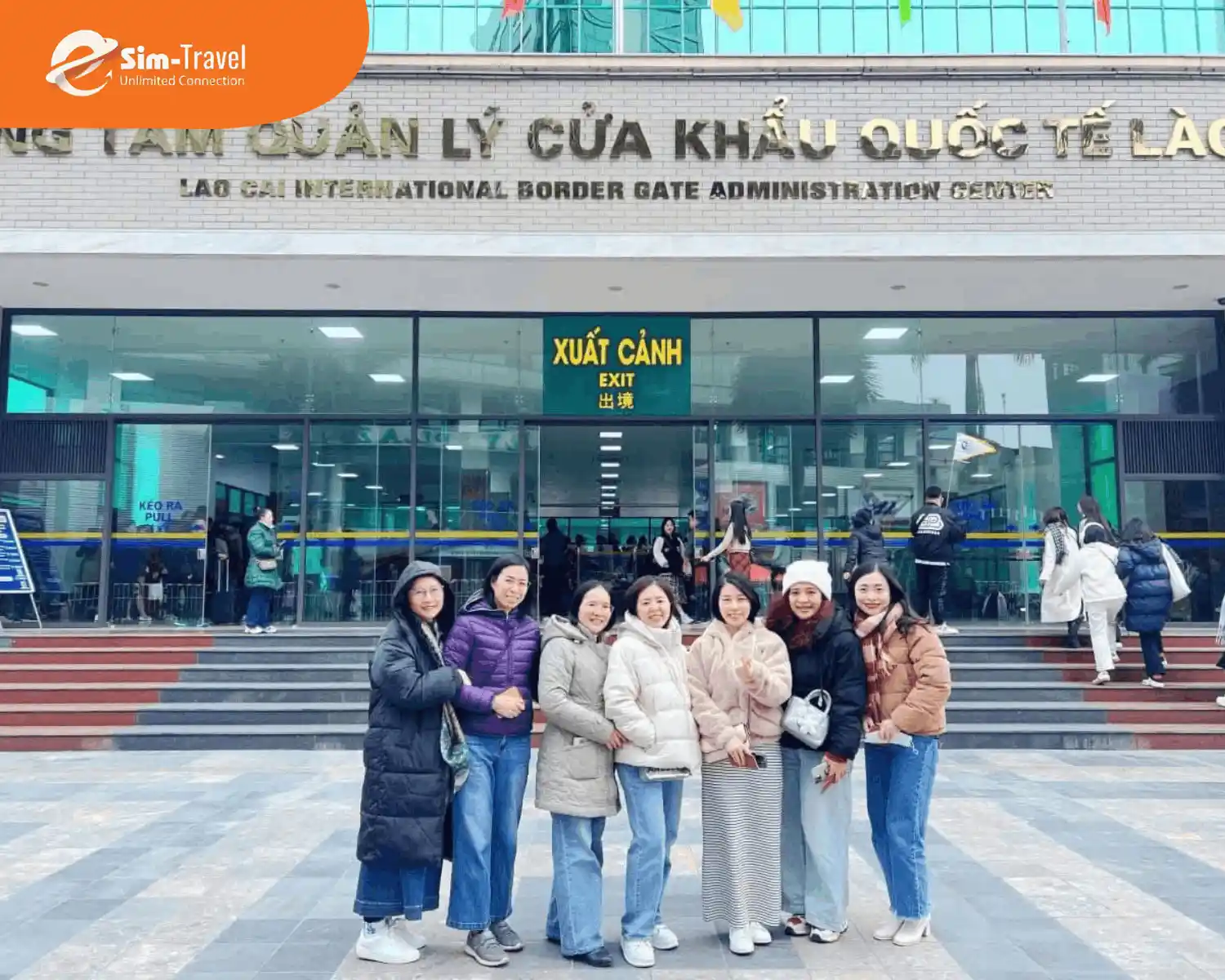 Di chuyển từ Lào Cai xuất nhập cảnh tại cửa khẩu