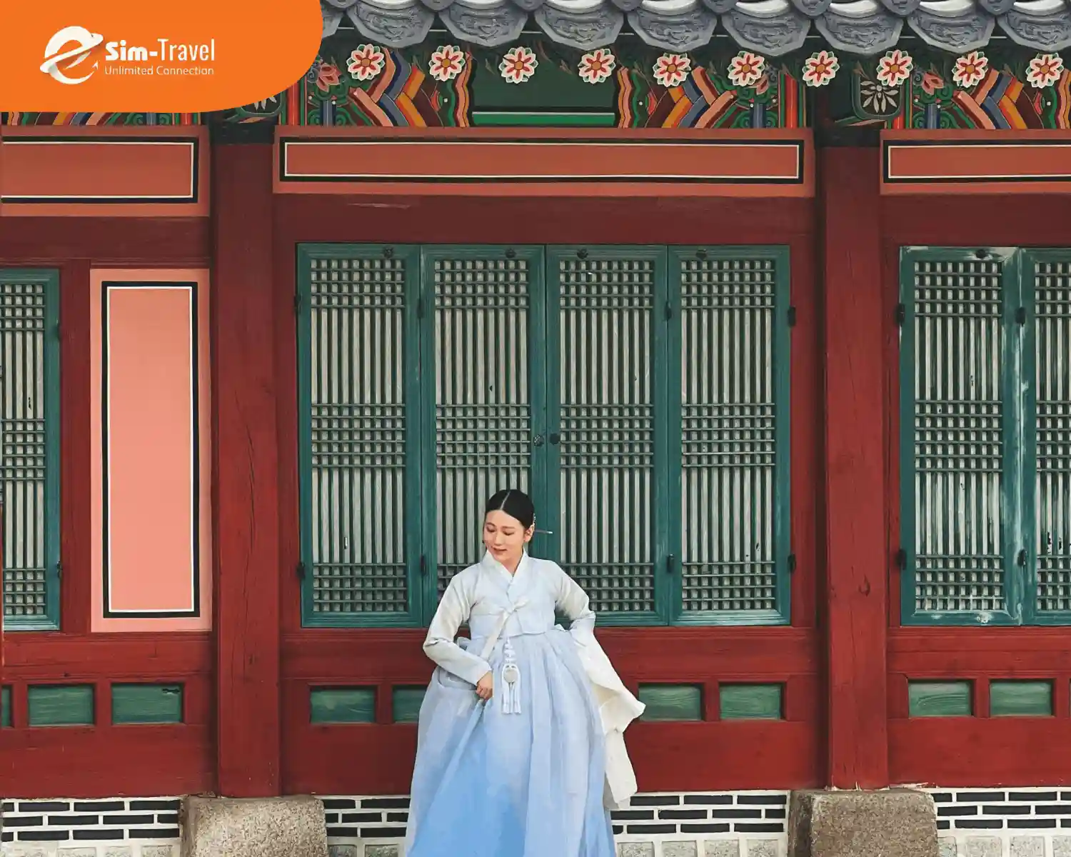 Mặc Hanbok chụp hình trong cung điện truyền thống