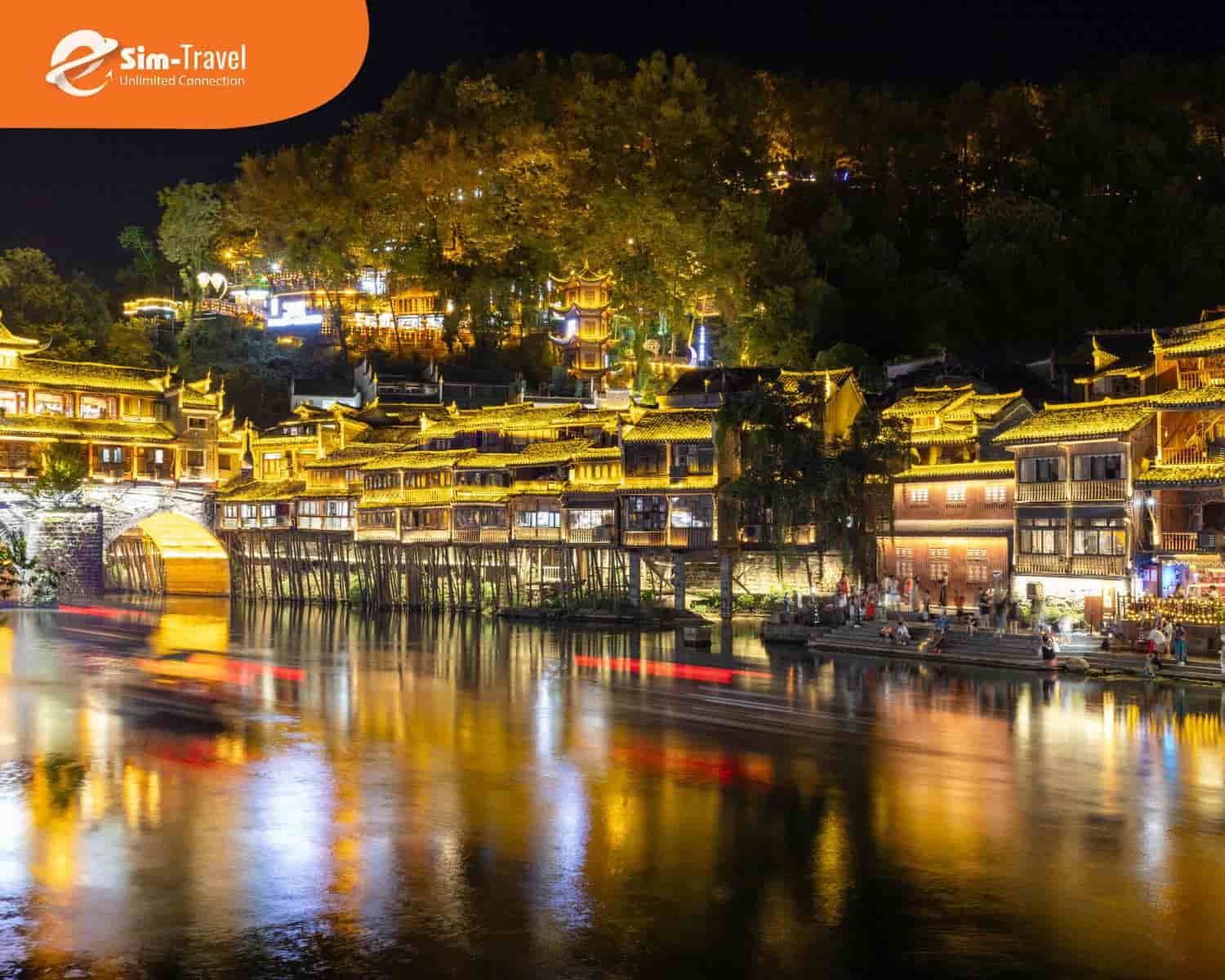 Hồ Nam sở hữu thiên nhiên tuyệt mỹ cùng di sản văn hoá lâu đời hấp dẫn du khách tới tham quan