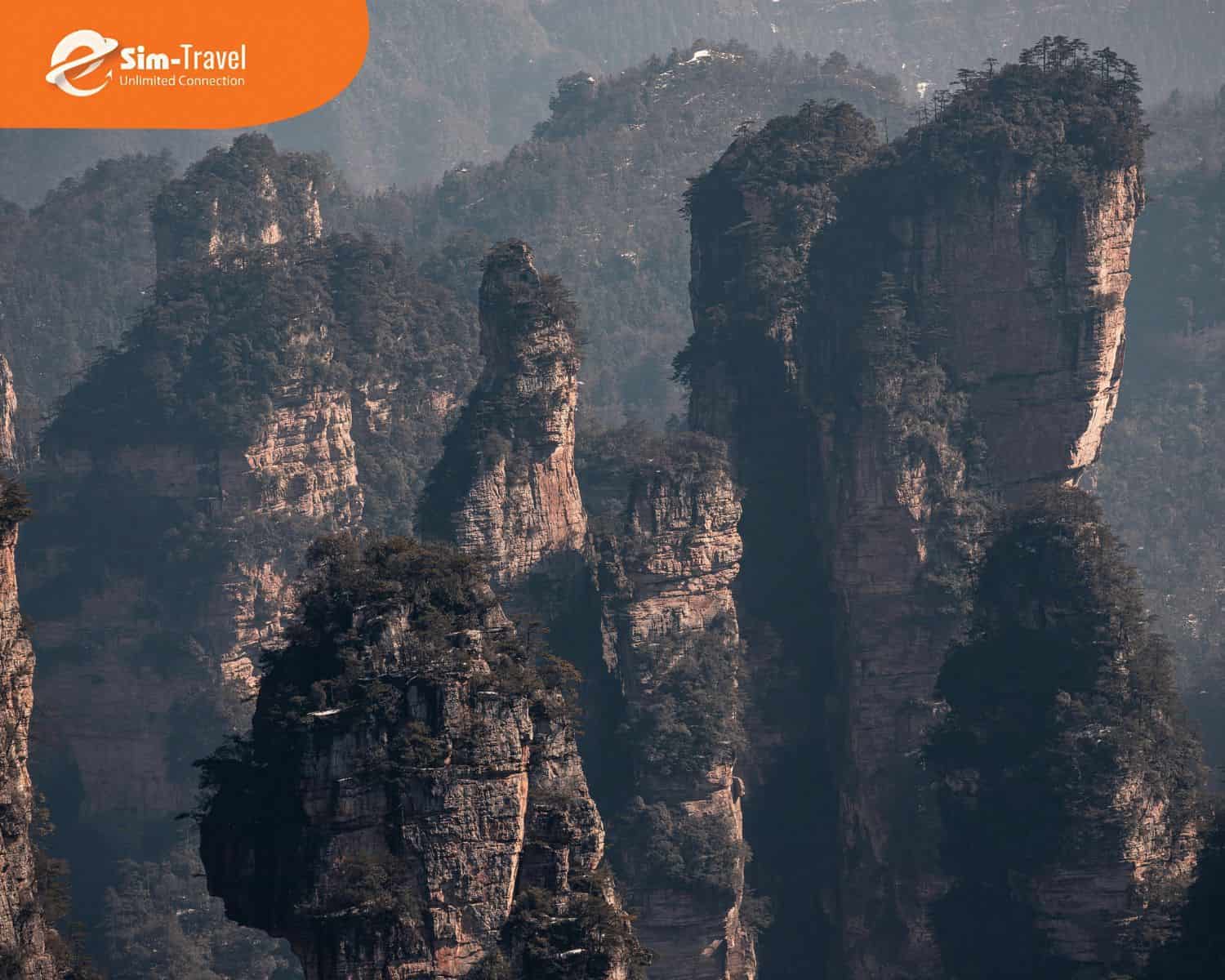 Trương Gia Giới - Hồ Nam độc đáo, kỳ vĩ với hàng ngàn cột đá sa thạch vươn cao