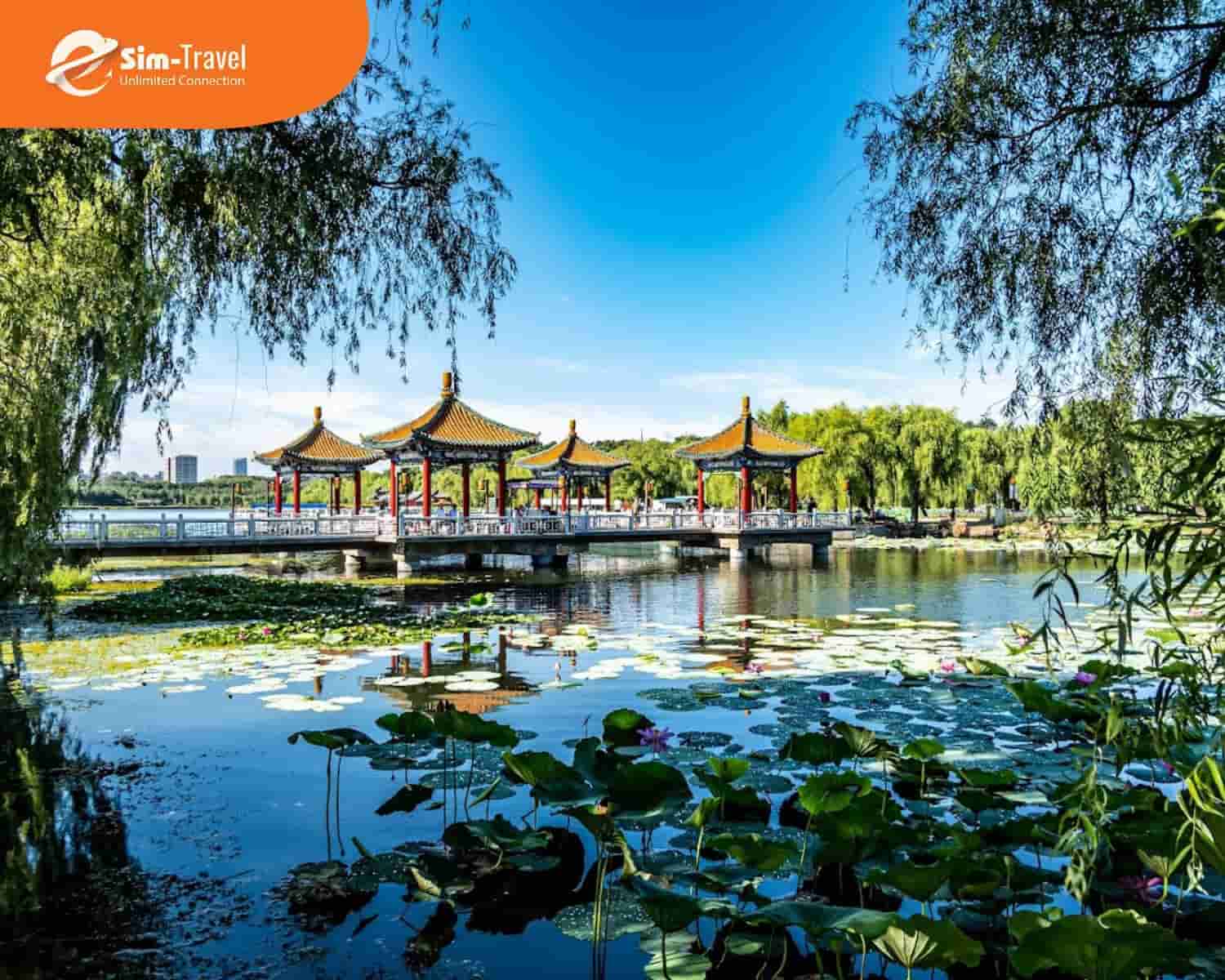 Nam Ninh sở hữu cảnh quan xanh mát cùng nền văn hoá đặc sắc, hấp dẫn đông du khách