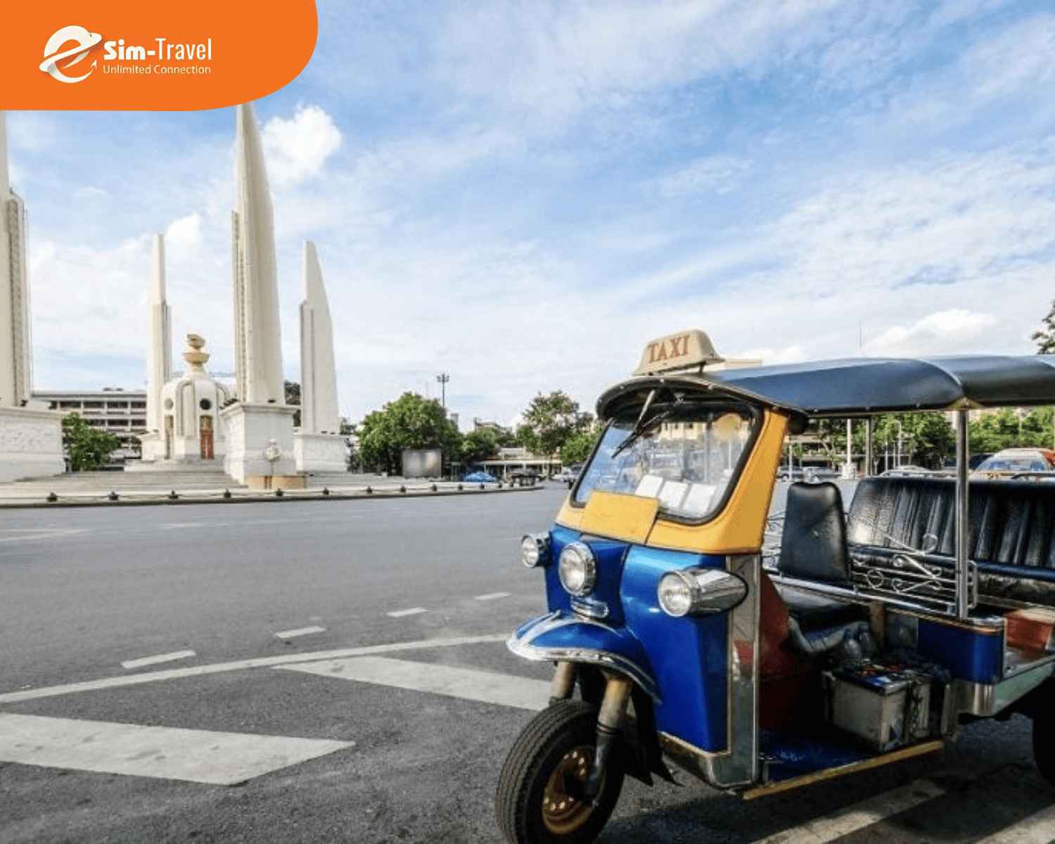 Ở Th&aacute;i Lan, bạn c&oacute; thể di chuyển bằng BTS, MRT, taxi, tuk tuk hoặc xe bus rất thuận tiện
