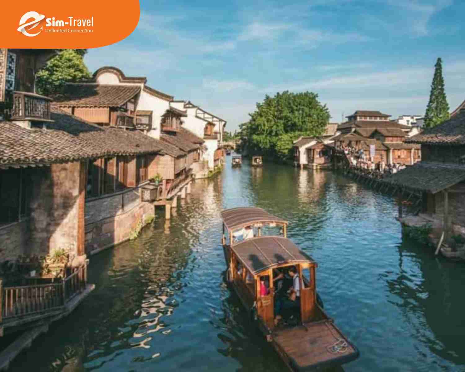 H&agrave;ng Ch&acirc;u nổi tiếng với vẻ đẹp thơ mộng v&agrave; cảnh sắc hữu t&igrave;nh như tranh vẽ