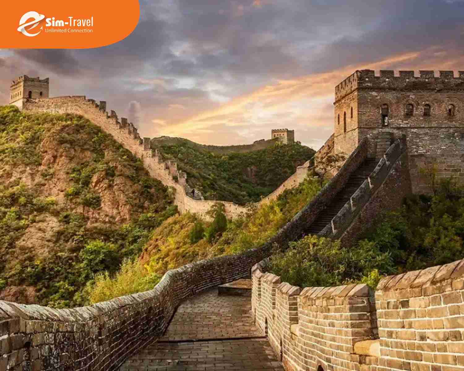 Vạn L&yacute; Trường Th&agrave;nh l&agrave; kỳ quan nổi tiếng thế giới, biểu tượng cho lịch sử v&agrave; sức mạnh của Trung Quốc