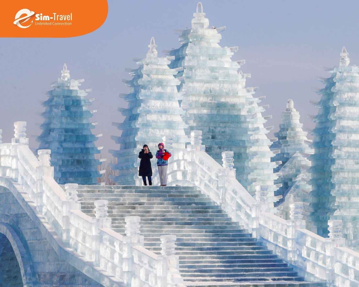 Lễ hội băng tuyết rực rỡ tại C&aacute;p Nhĩ T&acirc;n