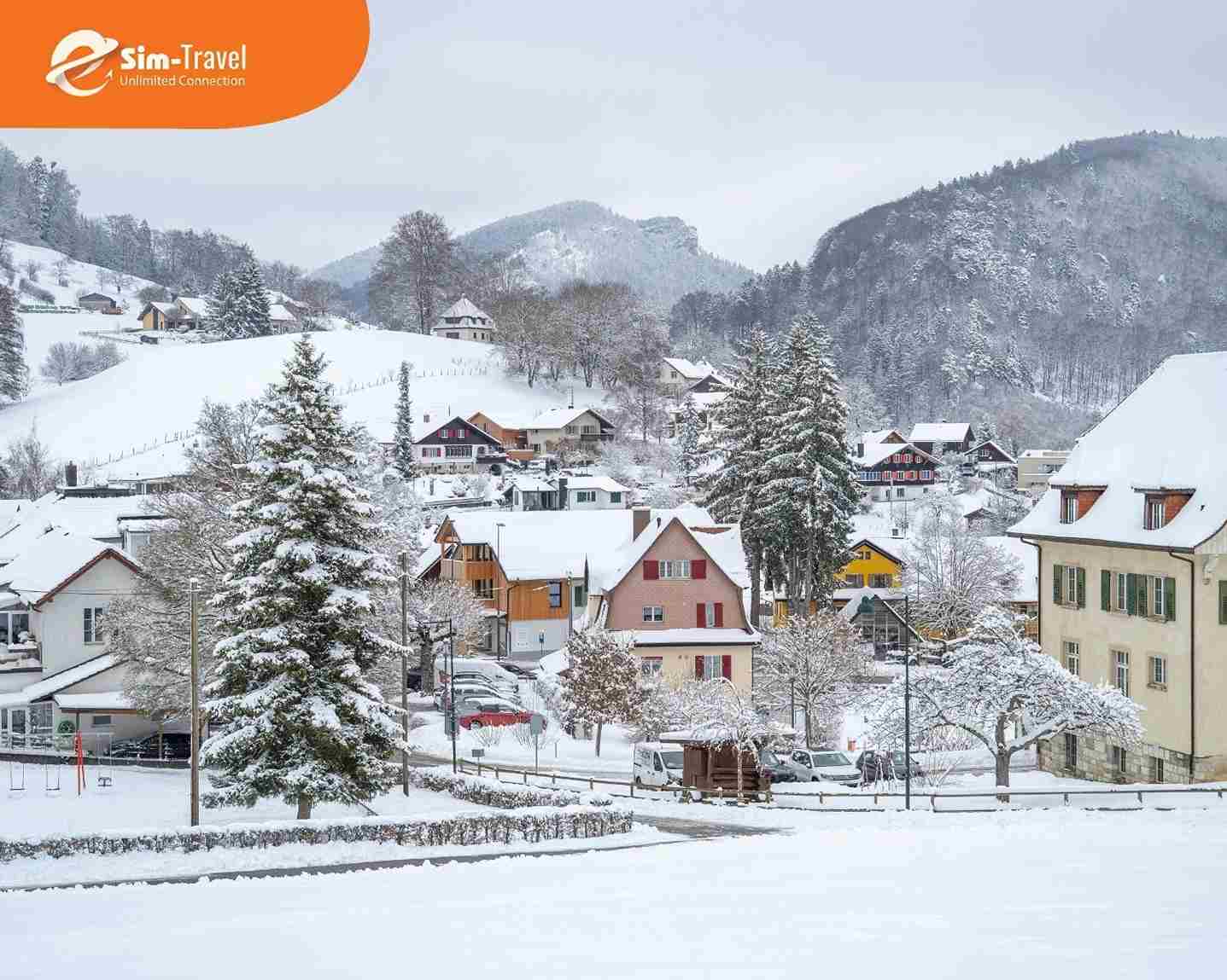 Ng&ocirc;i l&agrave;ng Hương Tuyết phủ đầy tuyết trắng với khung cảnh như cổ t&iacute;ch