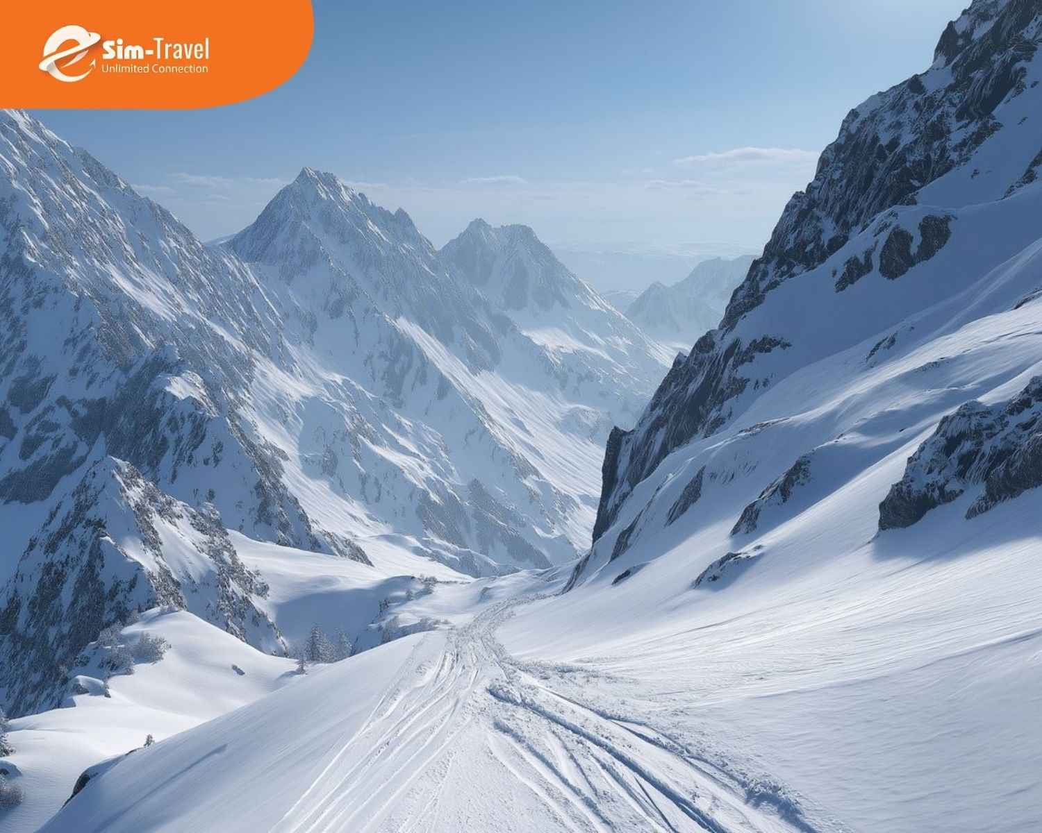 Ho&agrave;ng Sơn với biển m&acirc;y v&agrave; tuyết phủ tạo khung cảnh h&ugrave;ng vĩ