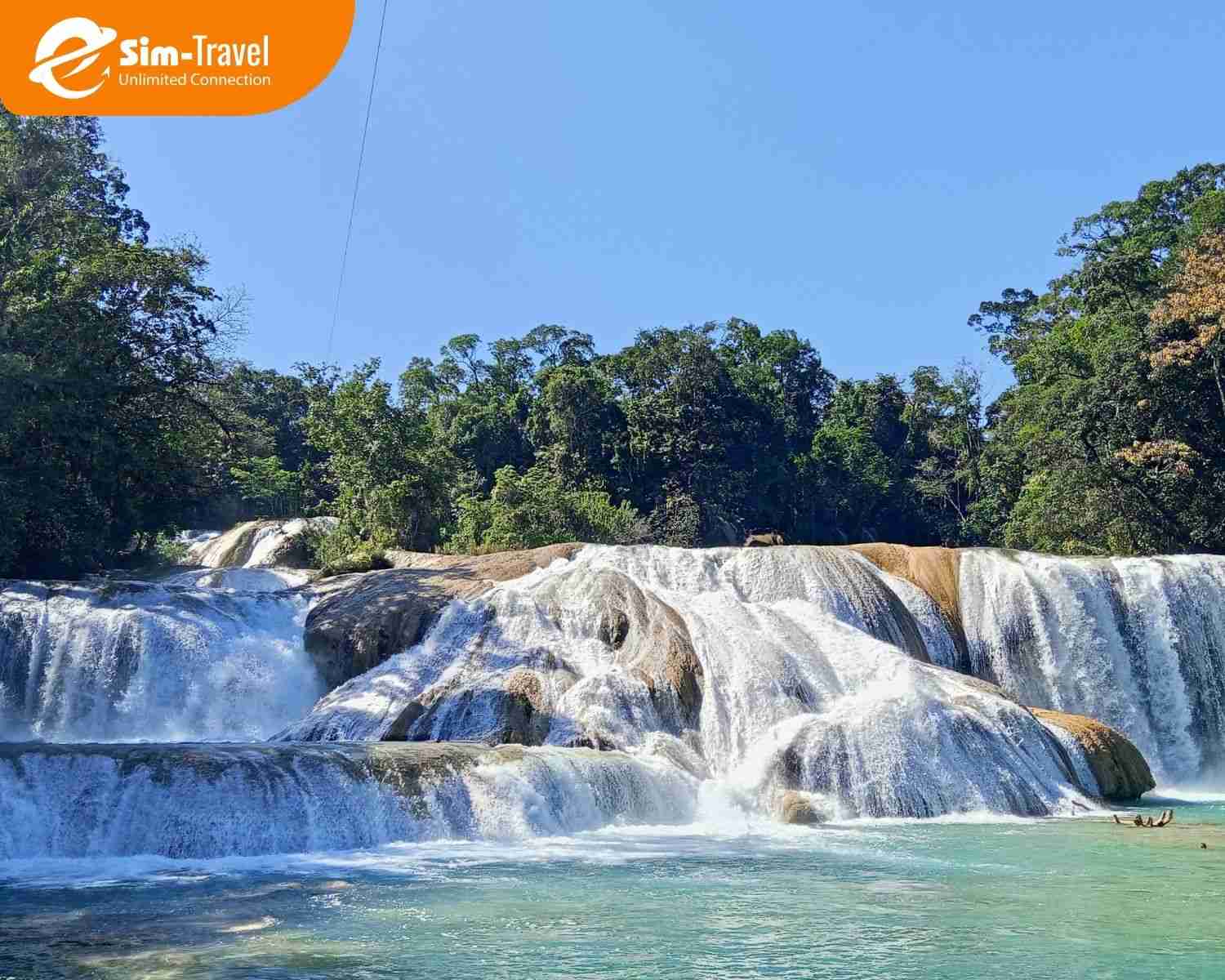 Vẻ đẹp của th&aacute;c Ho&agrave;ng Quả Thụ&nbsp;