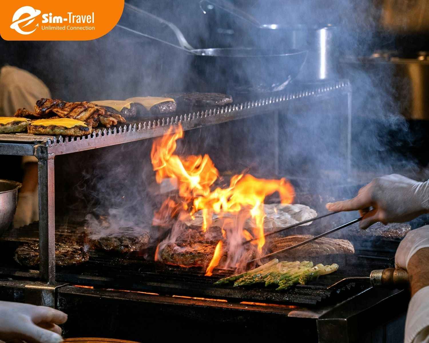 Thưởng thức c&aacute;c m&oacute;n ăn hấp dẫn tại Trung Quốc