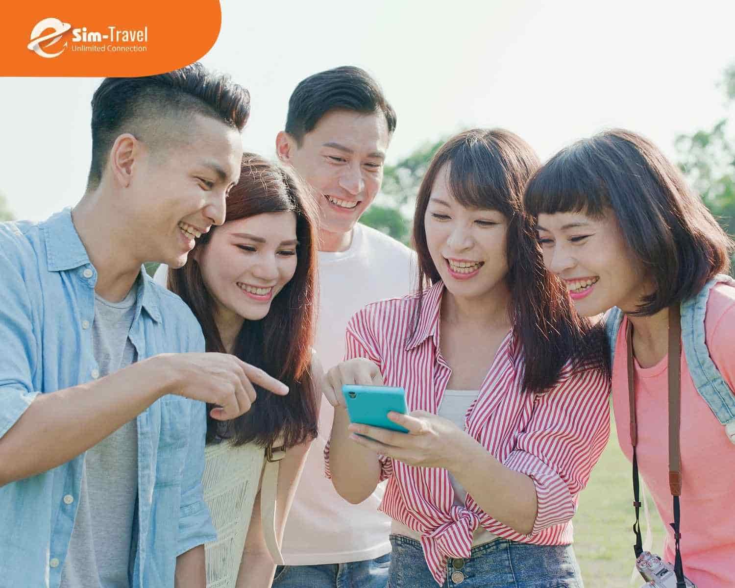 Kh&aacute;ch h&agrave;ng n&oacute;i chia sẻ về eSIM đi Trung Đ&ocirc;ng 5 nước của eSIM TRAVELS