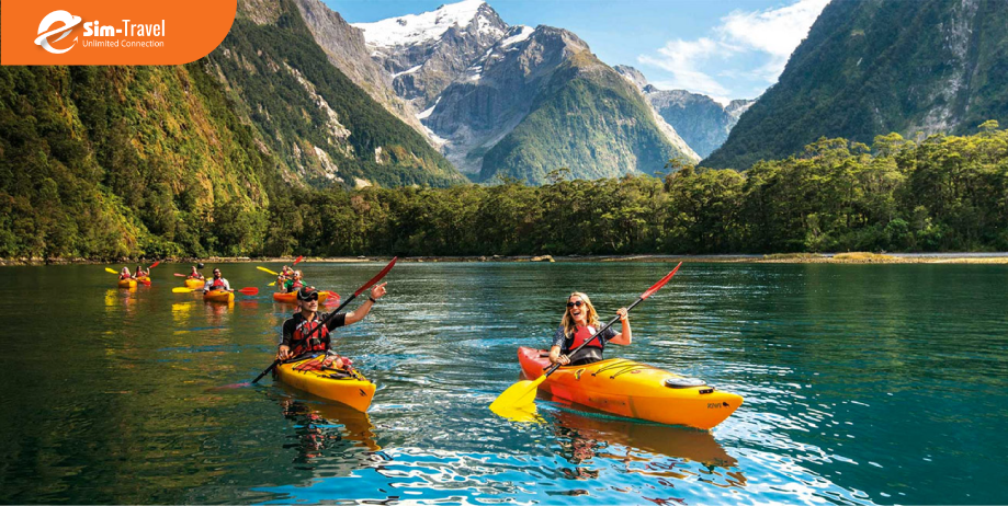 Chèo thuyền kayak tại vườn quốc gia Fiordland