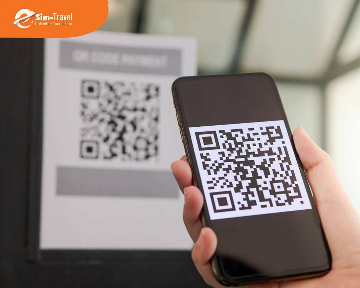 Qu&eacute;t m&atilde; QR được gửi qua email để c&agrave;i đặt eSIM