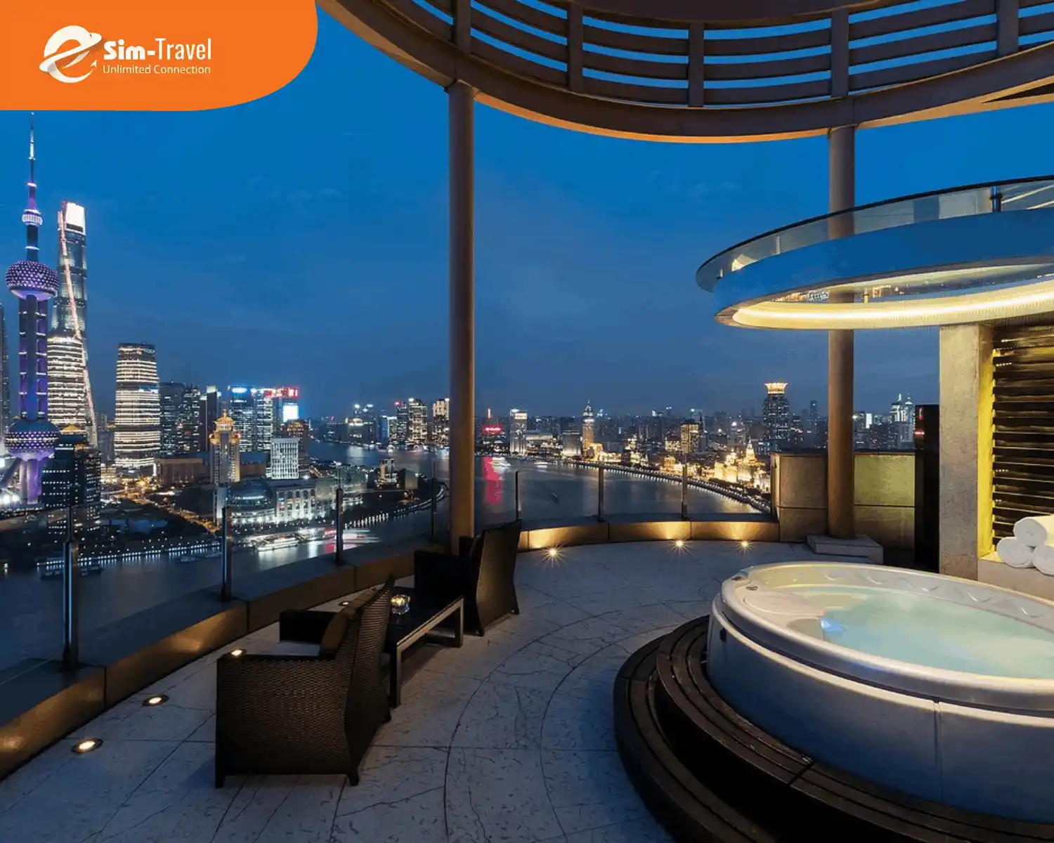 Khách sạn với view Bến Thượng Hải và Tháp Minh Châu