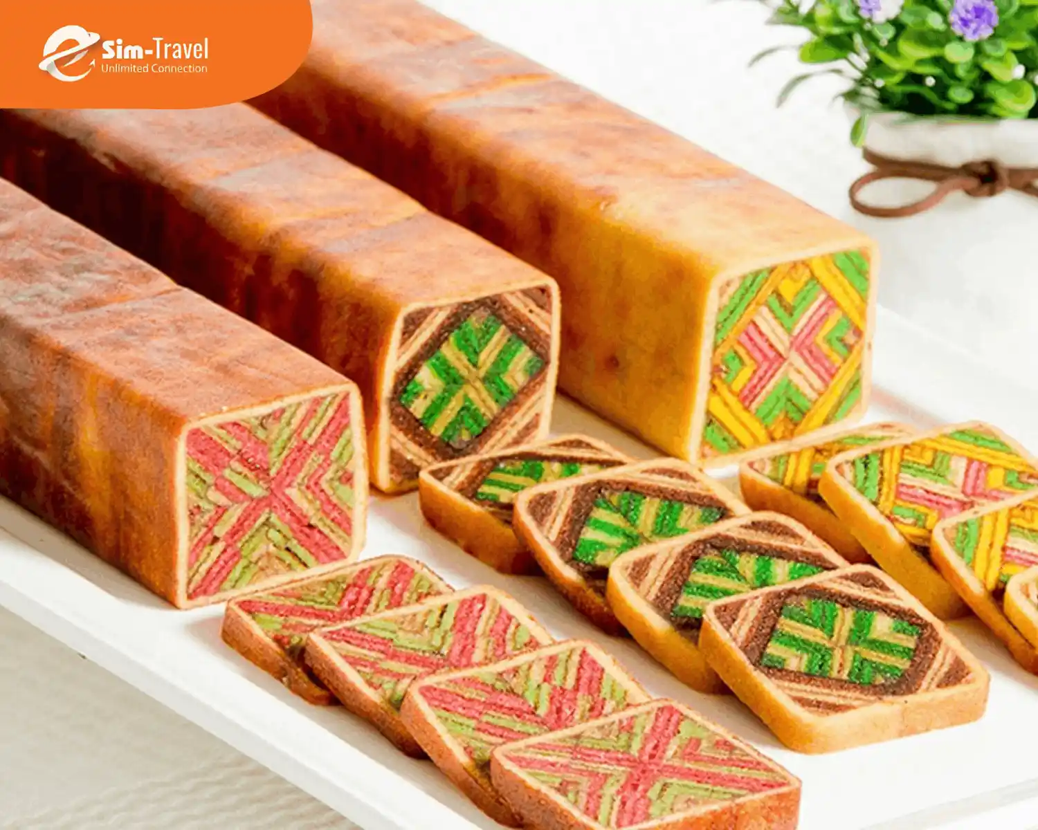Món bánh Kek Lapis Sarawak đặc trưng của người Malaysia