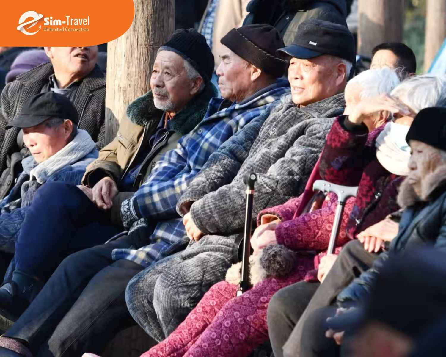 Việc k&iacute;nh trọng người lớn tuổi thể hiện sự lịch sự v&agrave; ph&ugrave; hợp với văn h&oacute;a địa phương