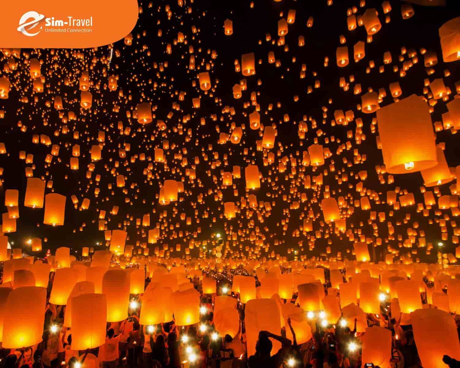 Những chiếc đèn thắp sáng rực rỡ bầu trời dịp lễ Yi Peng ở Chiang Mai