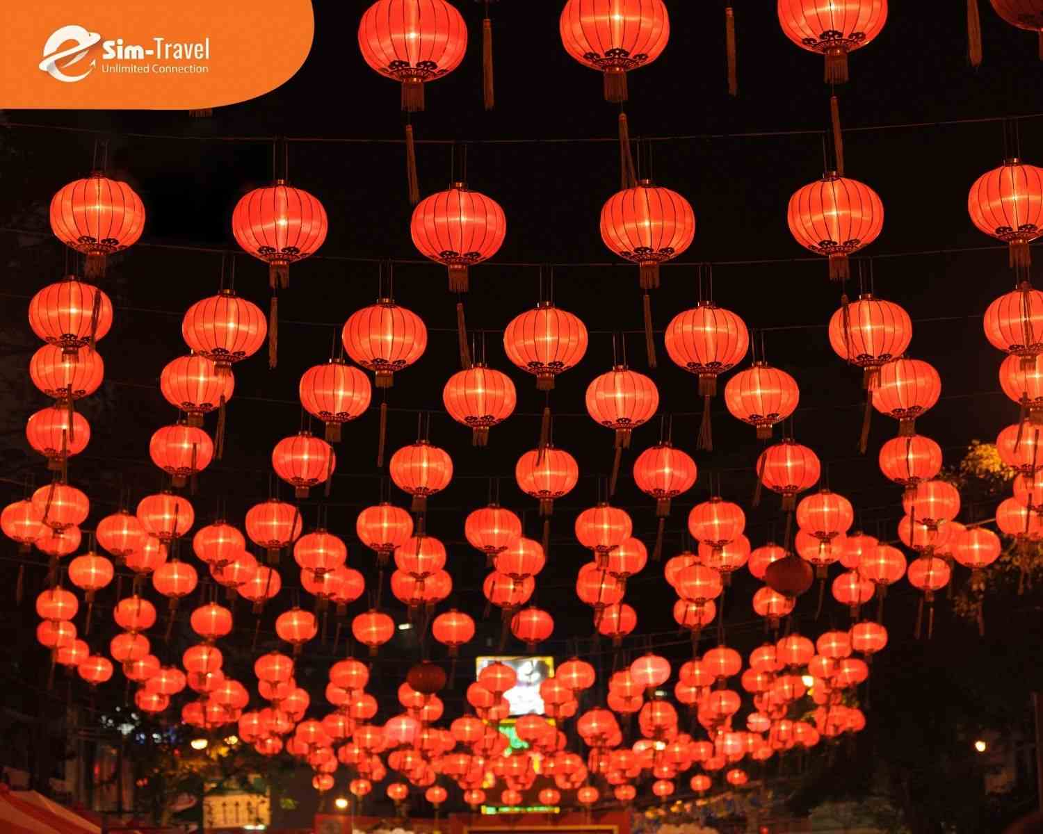 Check-in phố đ&egrave;n lồng nổi tiếng tại H&agrave; Khẩu Trung Quốc