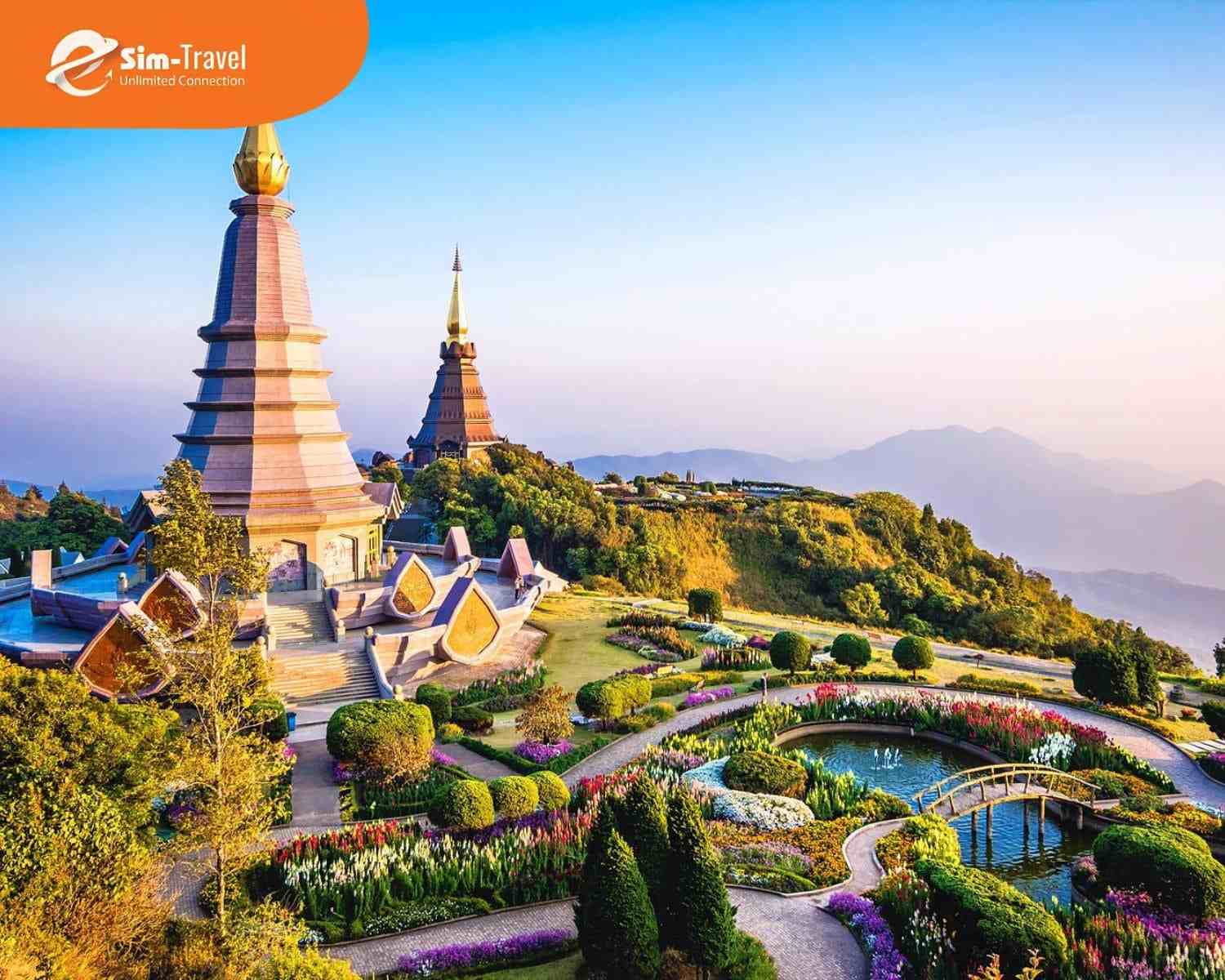 Phố cổ Chiang Mai mang vẻ đẹp y&ecirc;n b&igrave;nh với kiến tr&uacute;c Lanna cổ k&iacute;nh