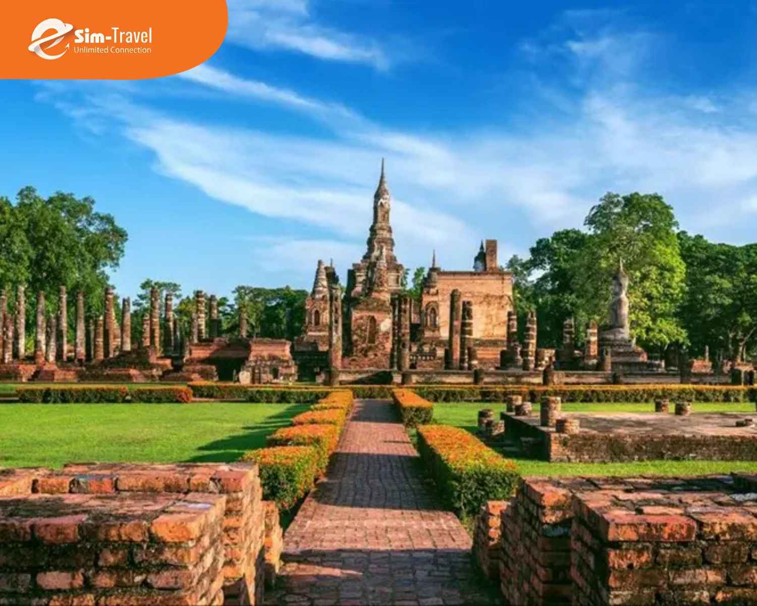Th&agrave;nh phố cổ Sukhothai nổi bật với vẻ đẹp cổ k&iacute;nh v&agrave; kh&ocirc;ng gian đậm dấu ấn lịch sử Th&aacute;i Lan