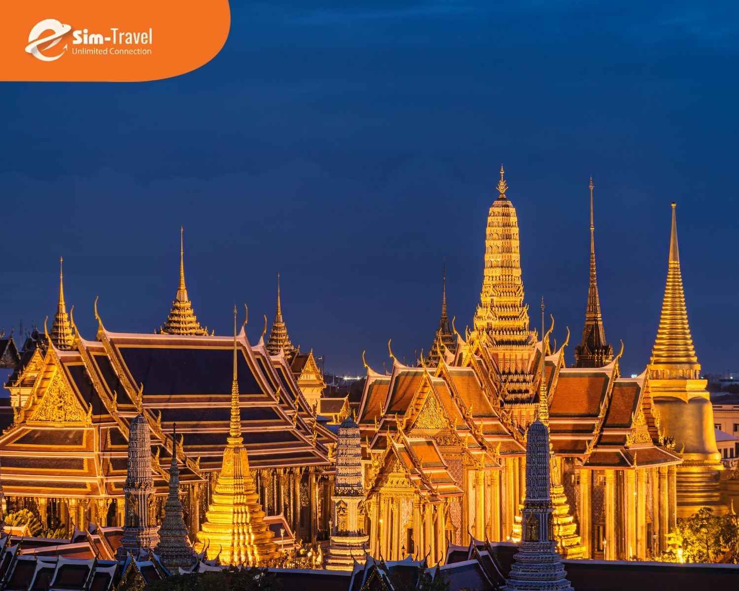 Cung điện Ho&agrave;ng gia Grand Palace nổi bật với kiến tr&uacute;c d&aacute;t v&agrave;ng lộng lẫy tại Bangkok